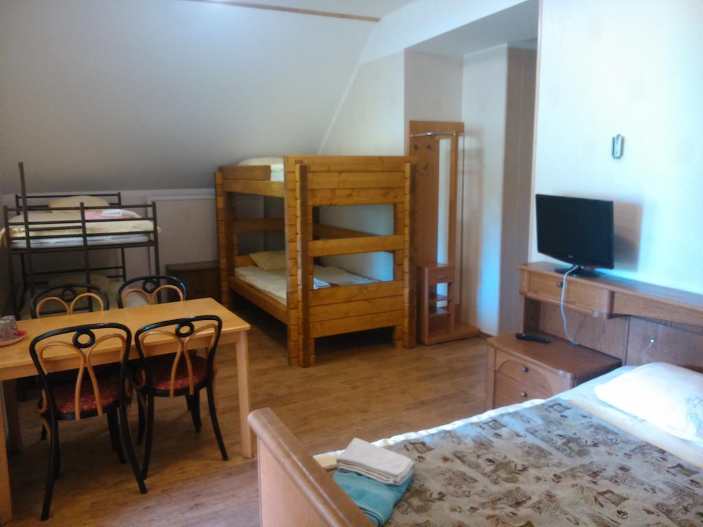 Appartement Kortsitalu Kuelalistemaja à Kopu  Chambre photo