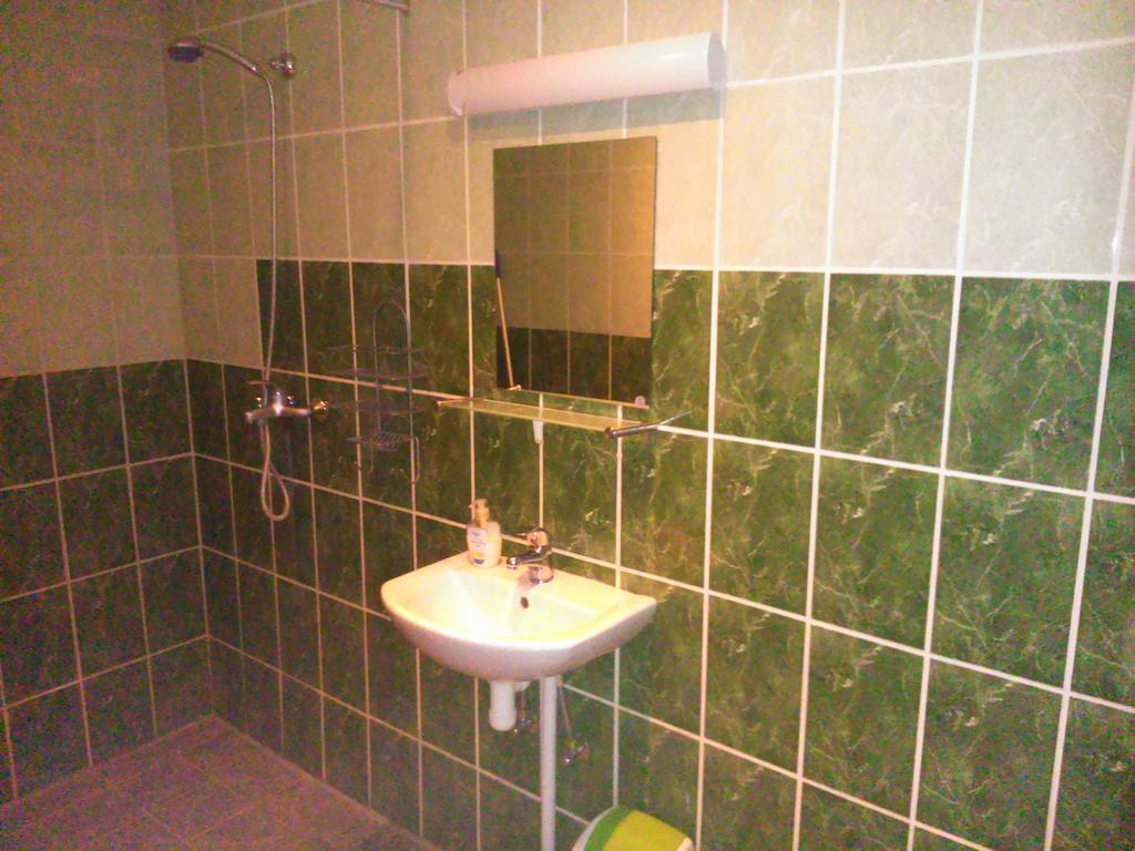 Appartement Kortsitalu Kuelalistemaja à Kopu  Chambre photo